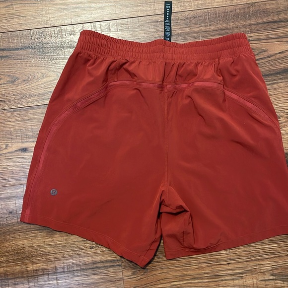 Lululemon Pace Breaker Linerless 7” - Picture 2 of 3